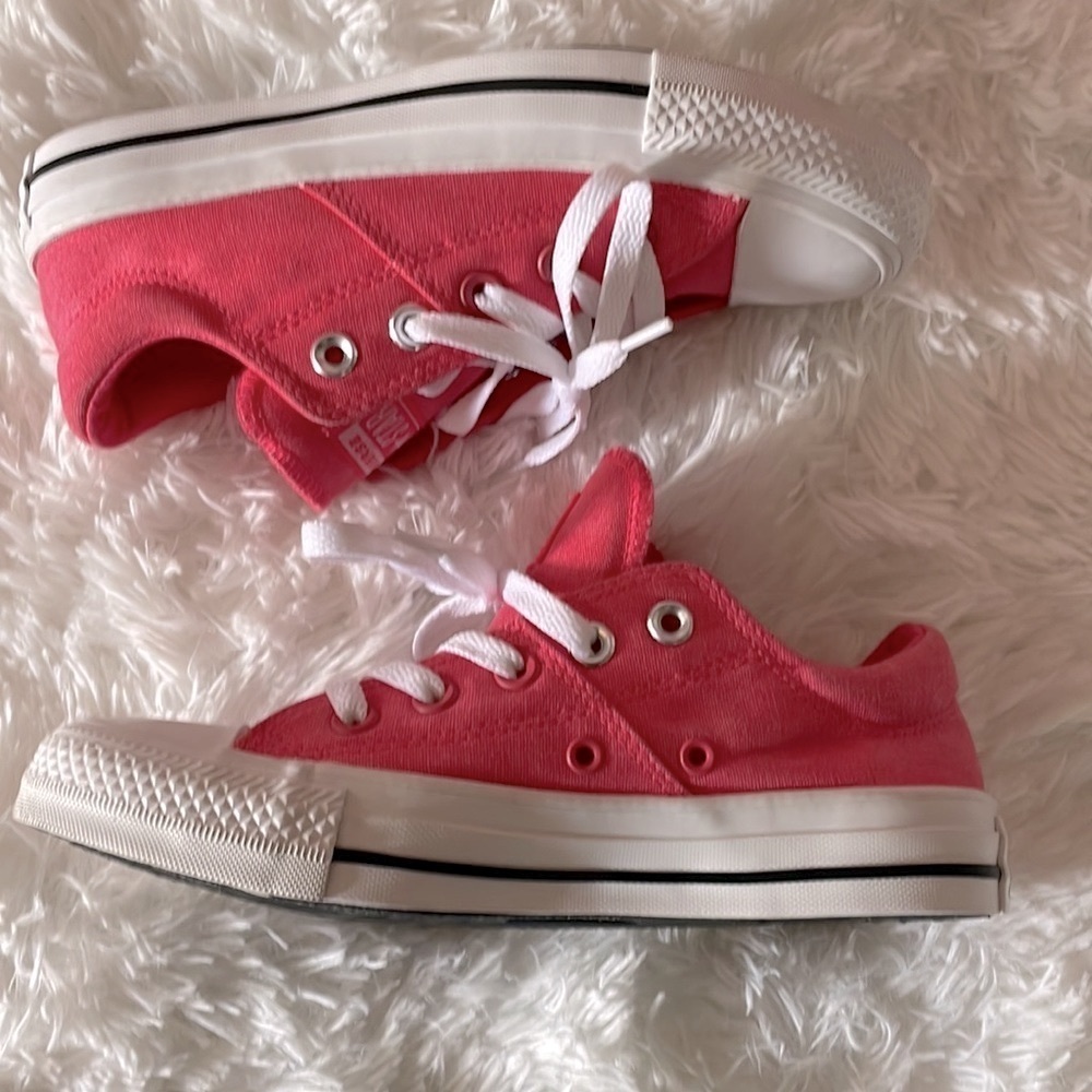 Converse All ⭐️ Star Chuck Taylor Sz 5 Strawberry 564332
